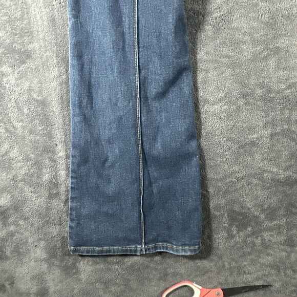 Classic Blue Flared Women's Jeans - Picture 13 of 16